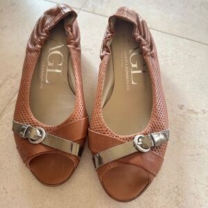 AGL Flats Size 6